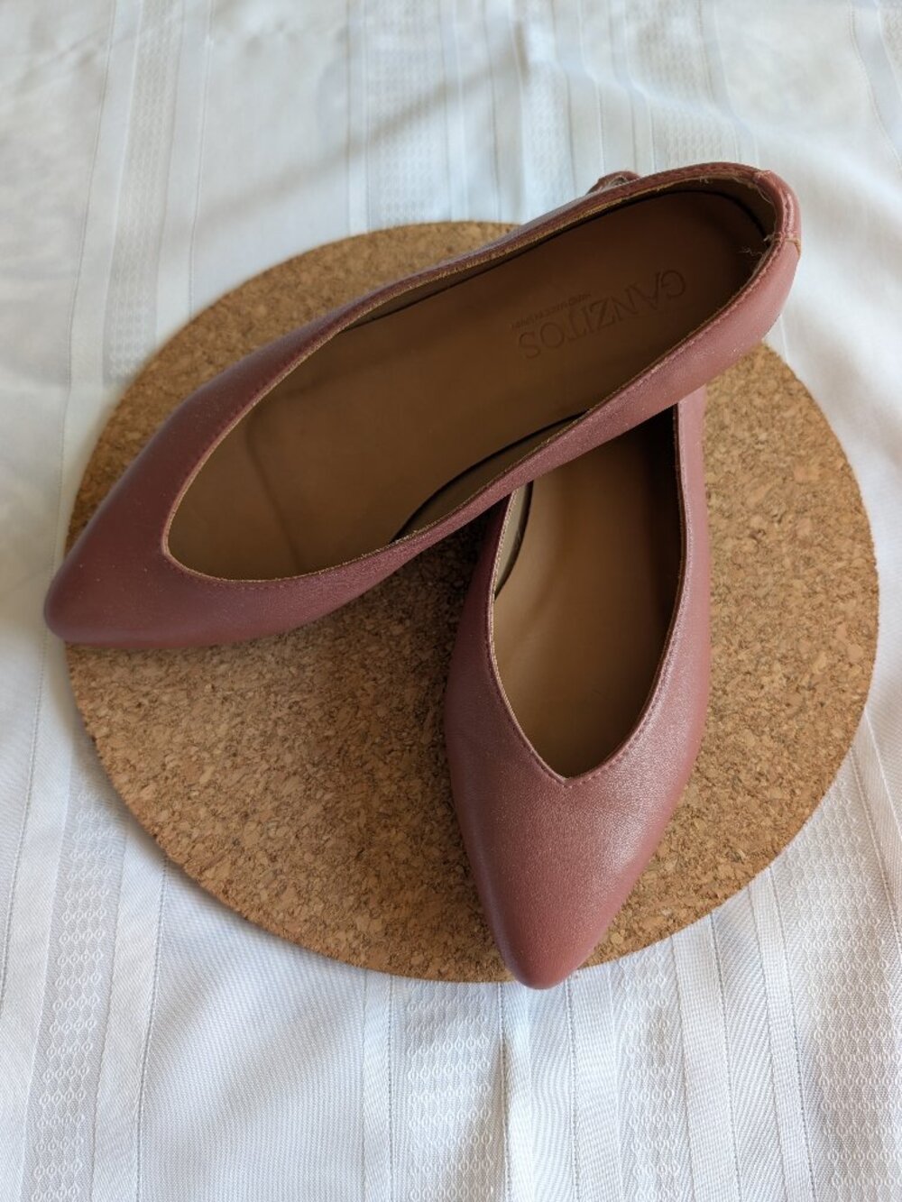 Ganzanitos Spanish Handmade Leather Flats. Size 39. With Box. Praline Color.